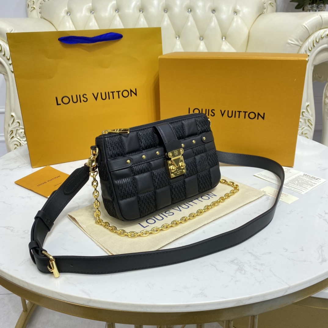 Louis Vuitton POCHETTE TROCA Shoulder Bag M59045 Black